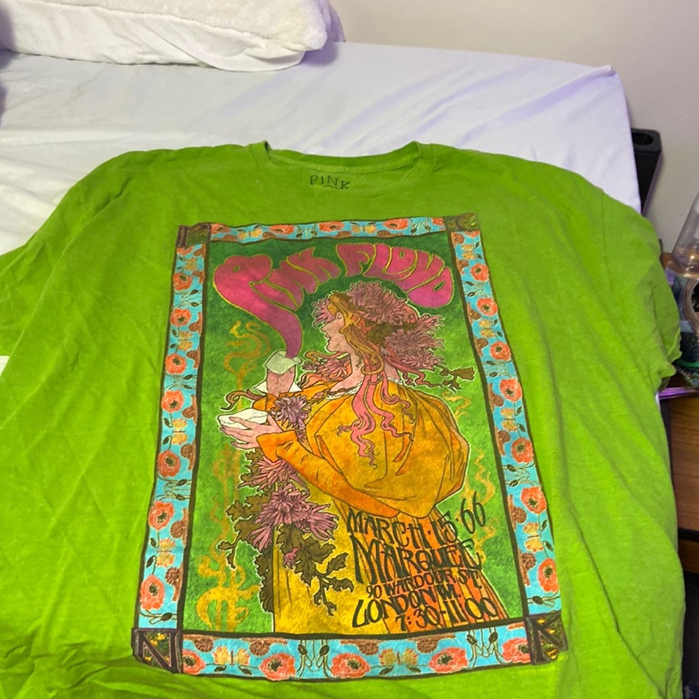 Oversized urban outfitters t shirt